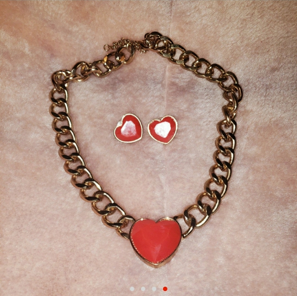 Red hearts matching jewelry set